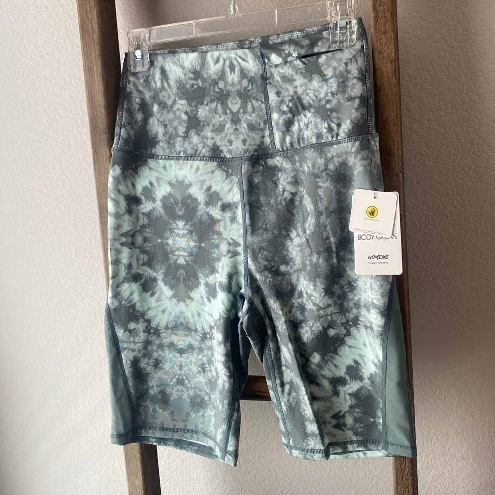 NWT BODY GLOVE women’s biker shorts tie dye - Picture 1 of 6